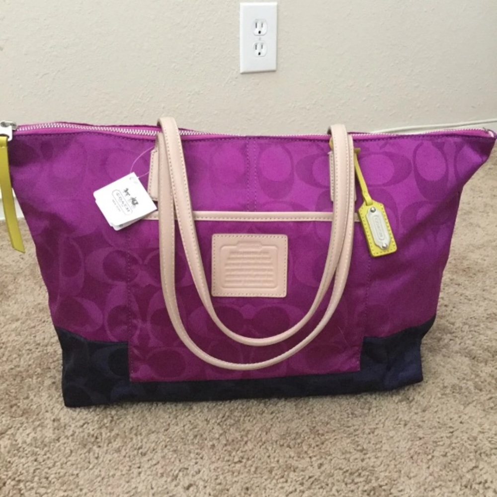 BRAND NEW COACH Purse